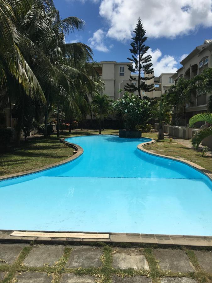 Spacious 4 Bedrooms Townhouse With Pool Near The & Center شقة *