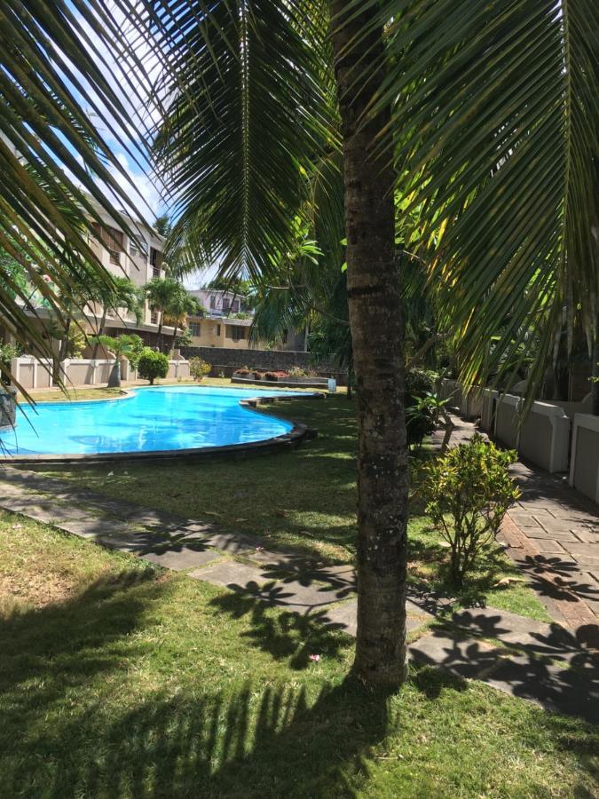Spacious 4 Bedrooms Townhouse With Pool Near The & Center *